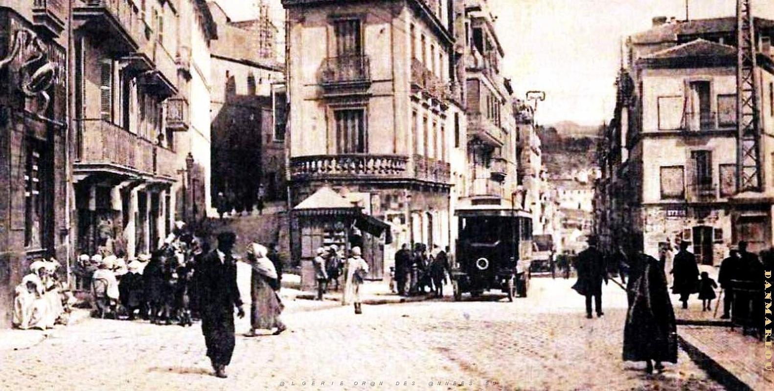 2973- Constantine - Place Paul Moliere2.jpg